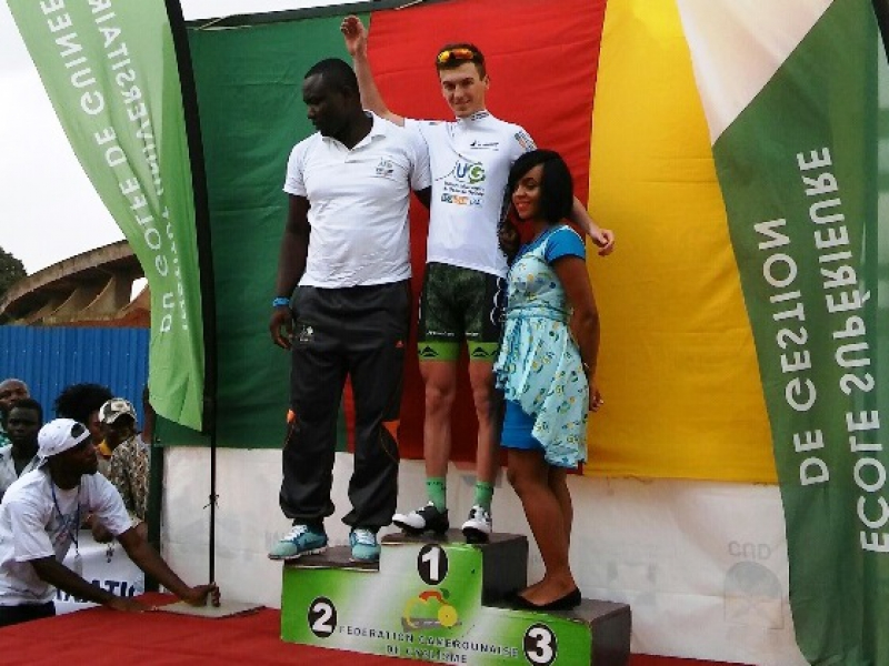 Tour du Cameroun: Druhé miesto v etape bral Maroš Kováč, Juraj Bellan i naďalej v bielom drese